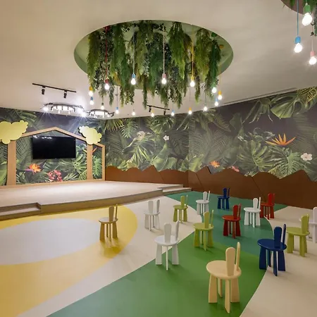 Hotel Arcanus Trendline Side