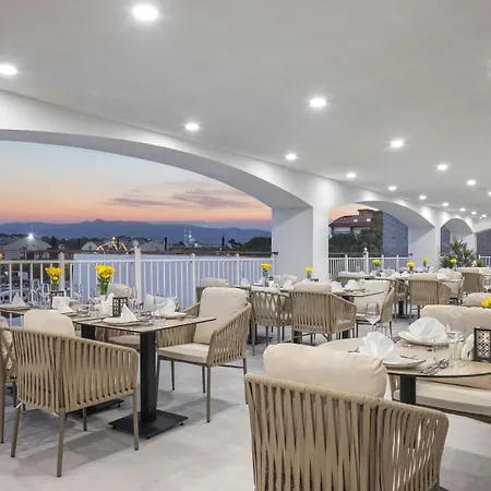 Hotel Arcanus Trendline